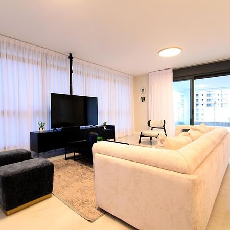 Mini Penthouse Near The Beach Netanya Bagian luar foto