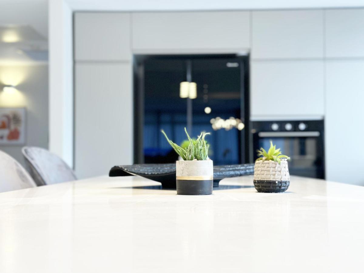 Mini Penthouse Near The Beach Netanya Bagian luar foto