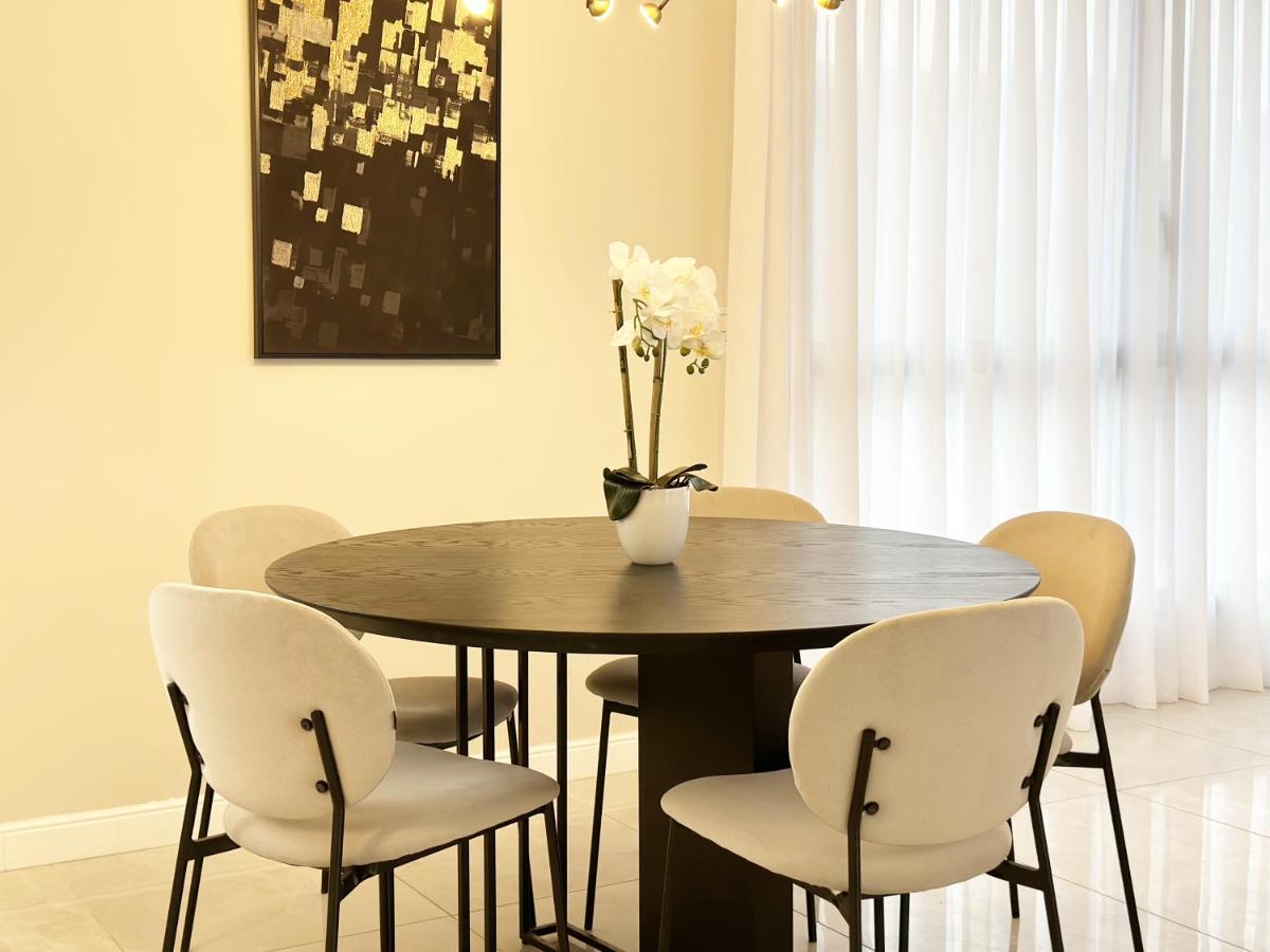 Mini Penthouse Near The Beach Netanya Bagian luar foto