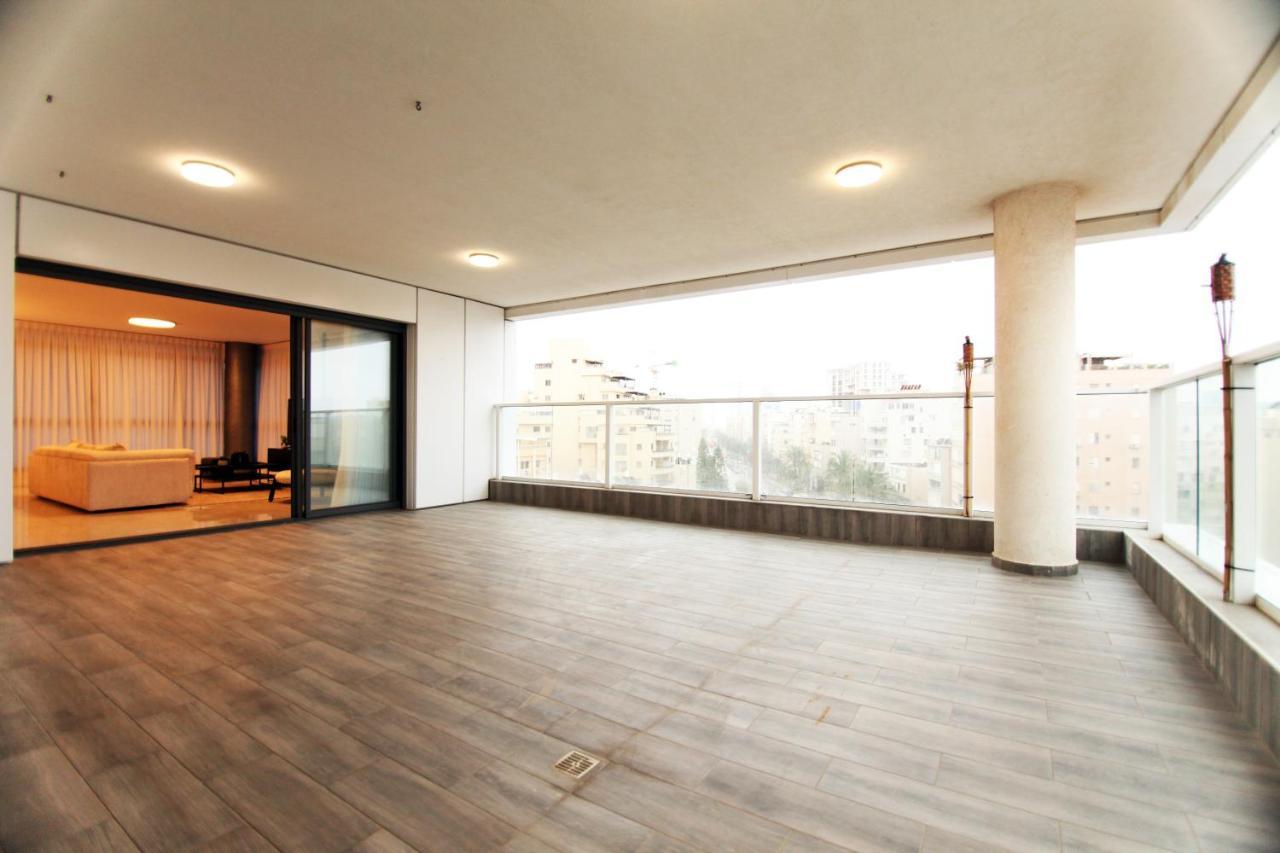 Mini Penthouse Near The Beach Netanya Bagian luar foto