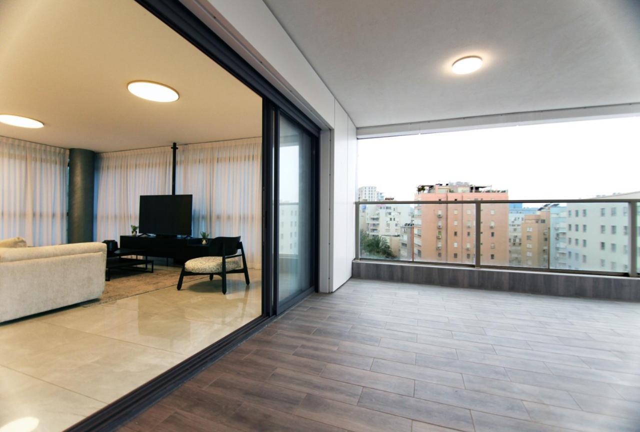Mini Penthouse Near The Beach Netanya Bagian luar foto