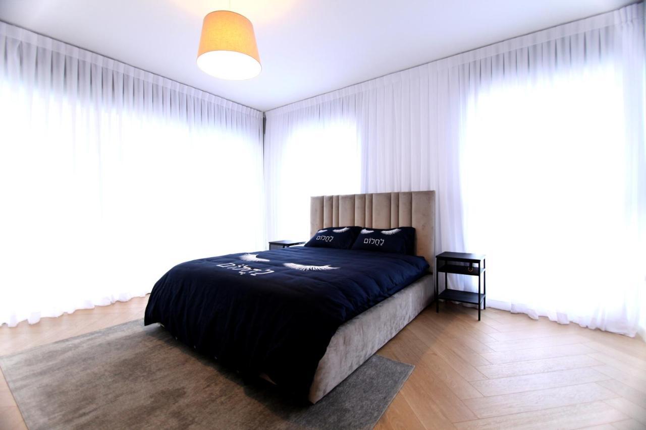 Mini Penthouse Near The Beach Netanya Bagian luar foto