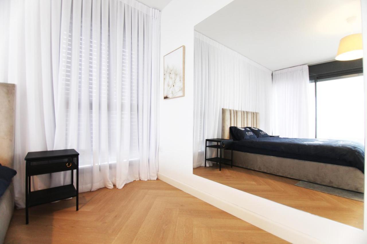 Mini Penthouse Near The Beach Netanya Bagian luar foto