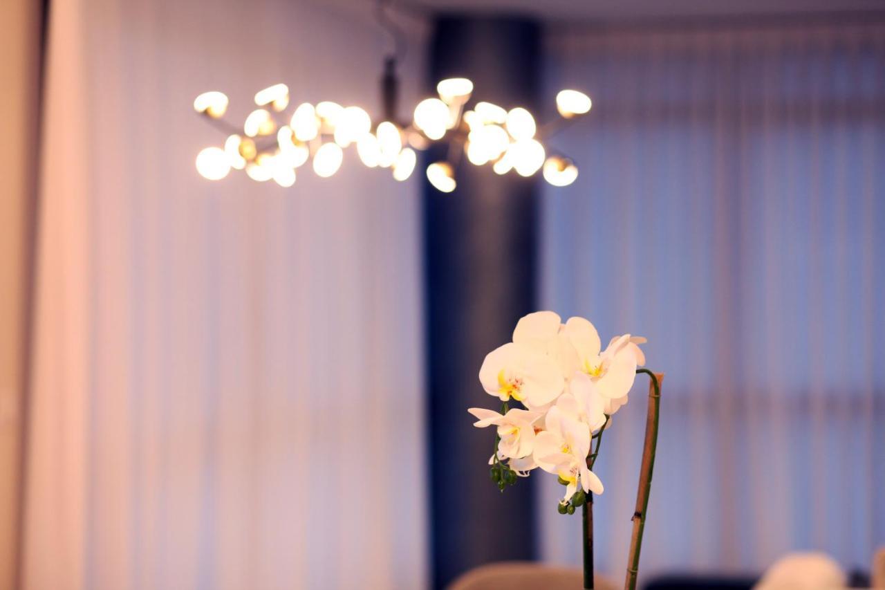 Mini Penthouse Near The Beach Netanya Bagian luar foto